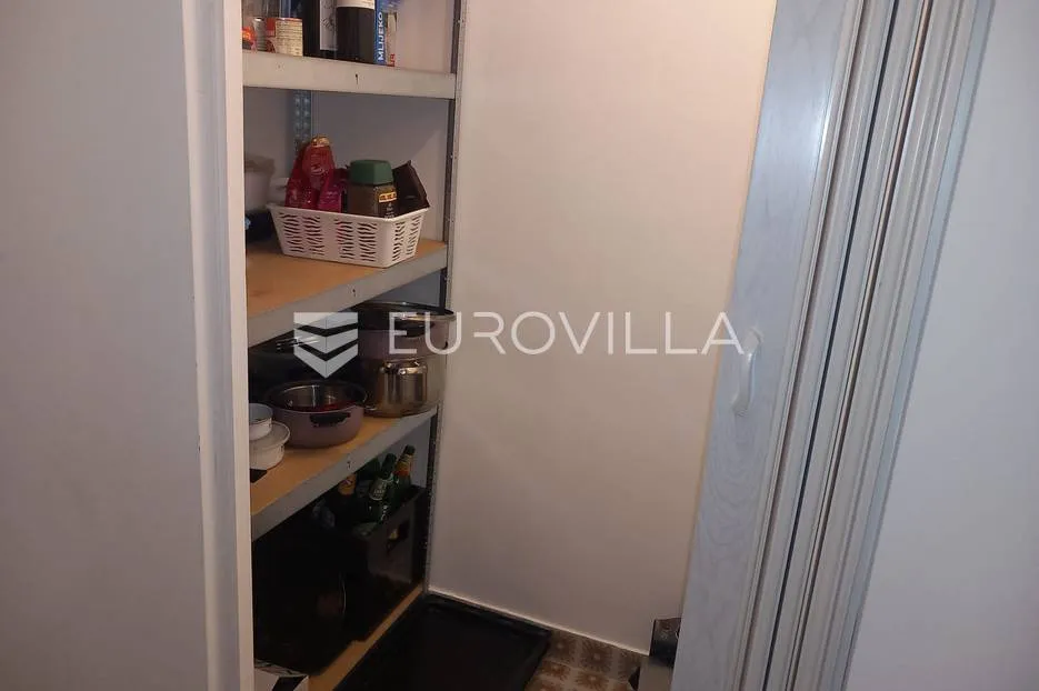 pula, dvosoban stan - vidikovac 70 m2 - slika 11