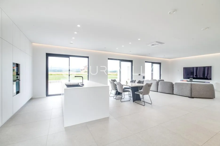 zagreb, sesvete, luksuzna smart vila s bazenom, 390 m2 - slika 2