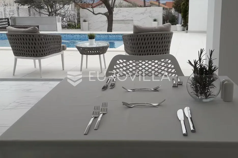 zadar, borik, luksuzna stambena zgrada sa 2 bazena u funkciji turizma - slika 48
