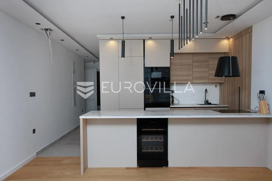 njivice, otok krk, dvoetažni stan u novogradnji s bazenom površine 104.45 m² - slika 4