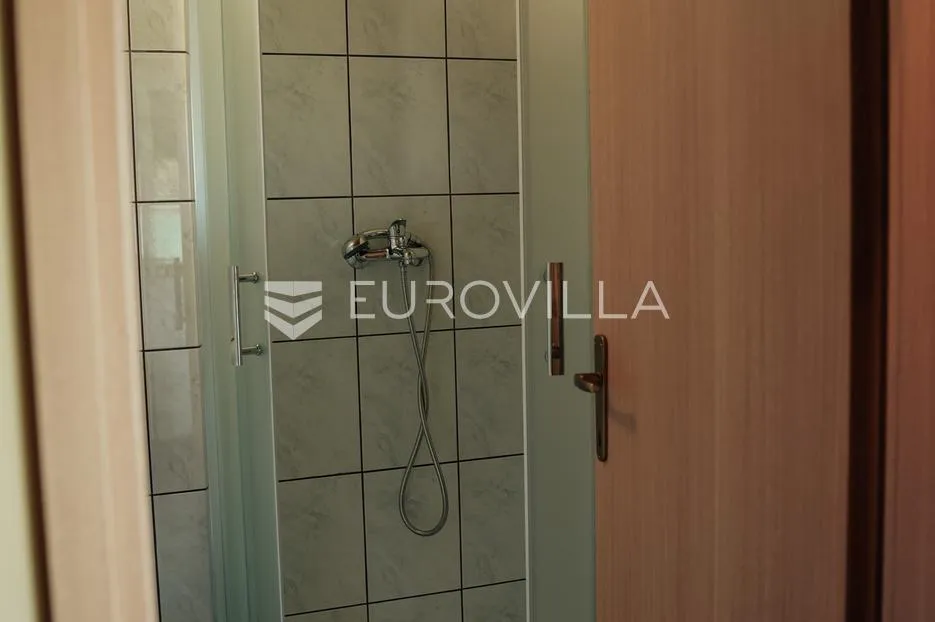 ilok, šarengrad, imanje uz samu obalu dunava s vlastitim pristupom rijeci - slika 36