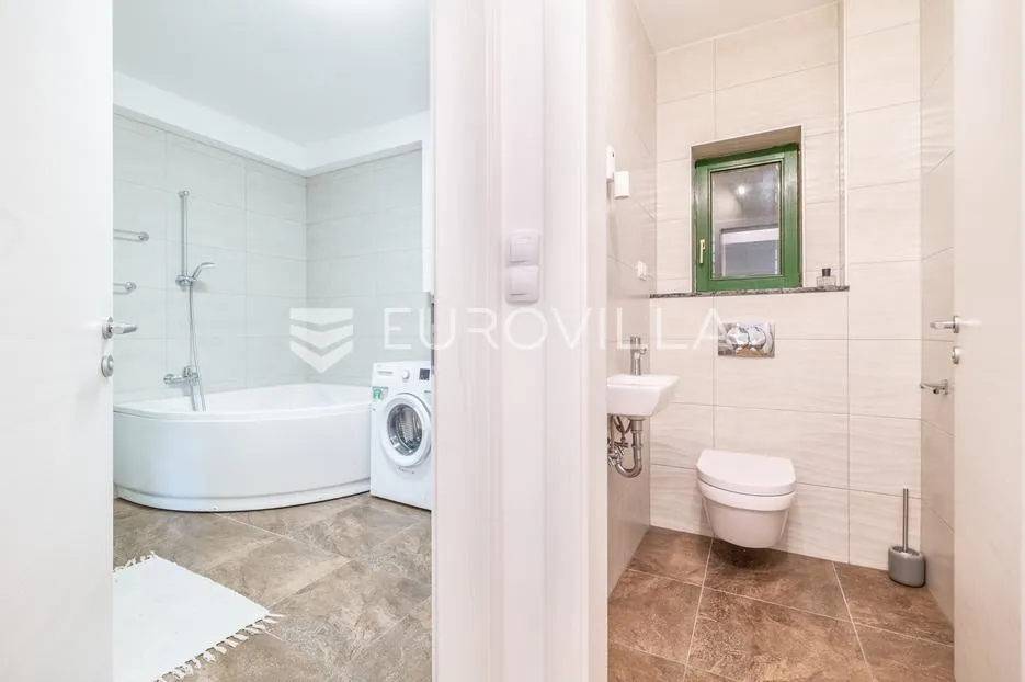 remete, novouređen trosoban stan za najam 137 m² - slika 8