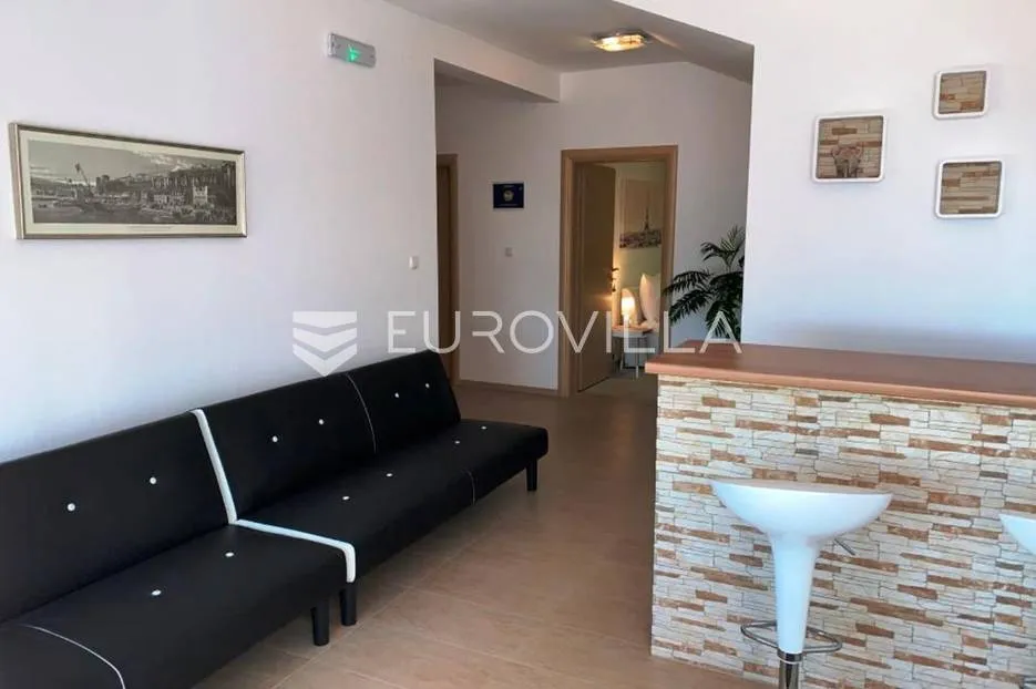 okolica trogira, kuća s građevinskom parcelom i panoramskim pogledom - slika 14