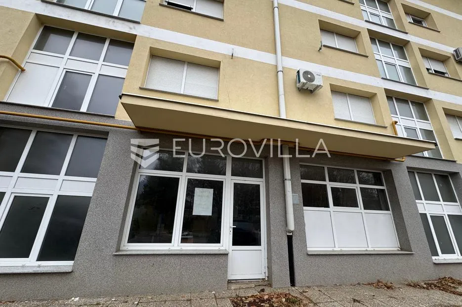 đakovo, centar, poslovni prostor 98 m2 odlična lokacija - slika 2
