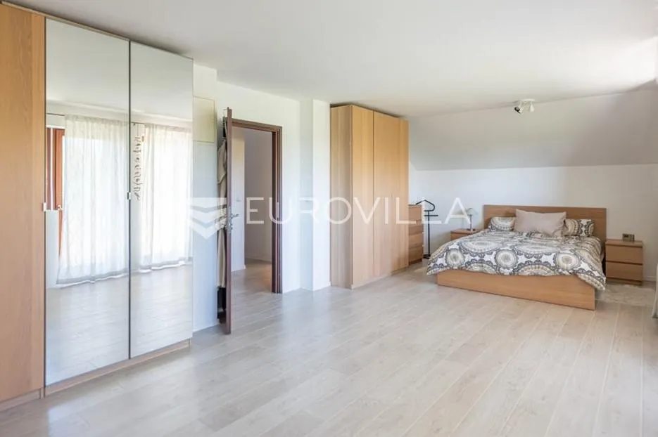 zagreb, gornje vrapče prekrasna obiteljska kuća 270 m² sa bazenom - slika 7