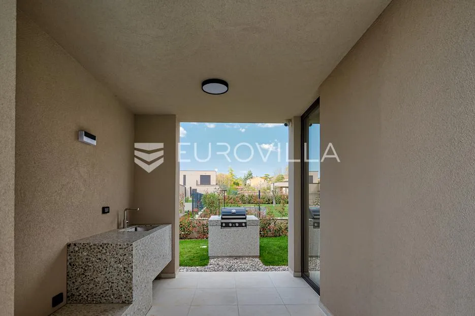 istra, labinci, luksuzna vila s pogledom na more - slika 111