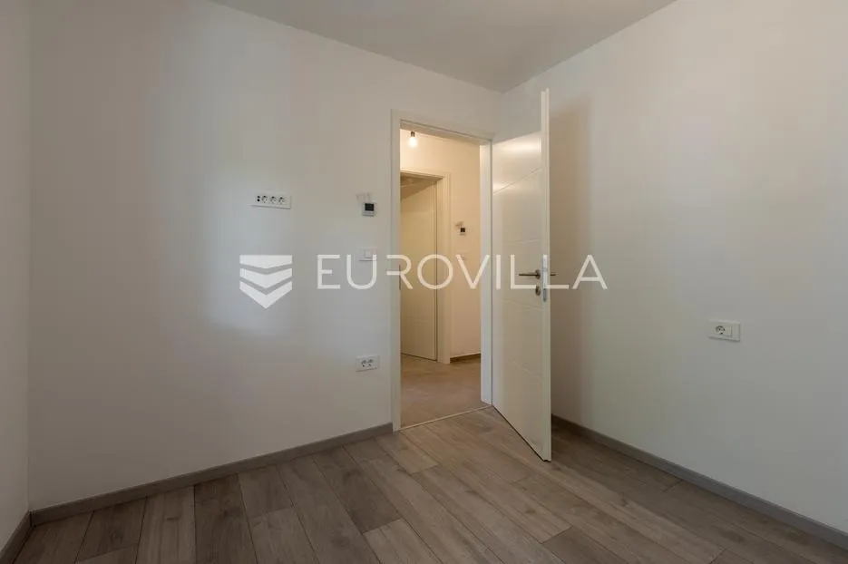 istra, pula, novogradnja, top lokacija - slika 8