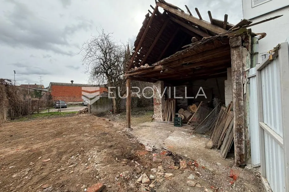 đakovo, strogi centar, prostrana autentična kuća, rijetka prilika - slika 21