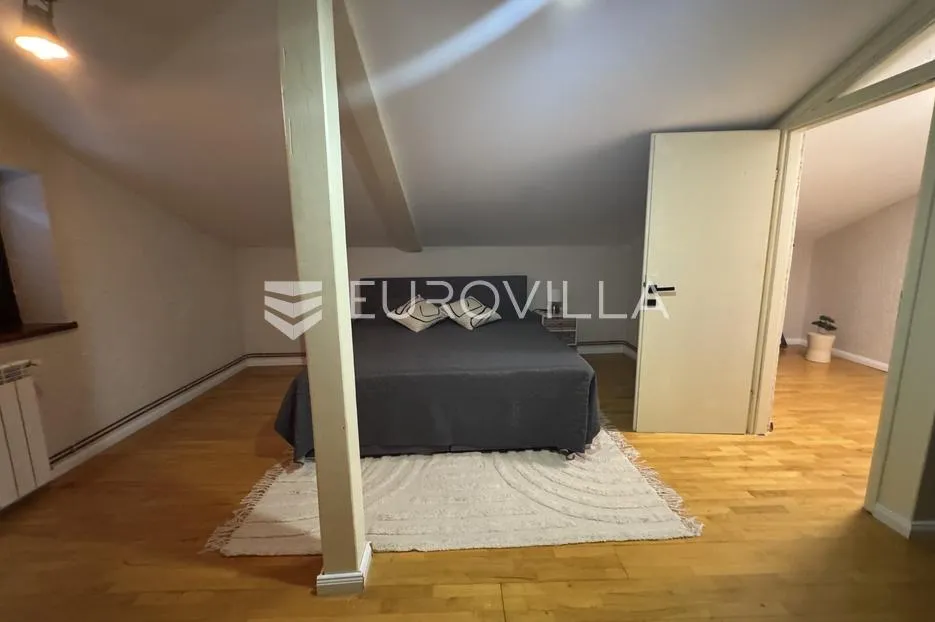 istra, vižinada, obiteljska autohtona renovirana kuća 150m2 u nizu s dvorištem - slika 21