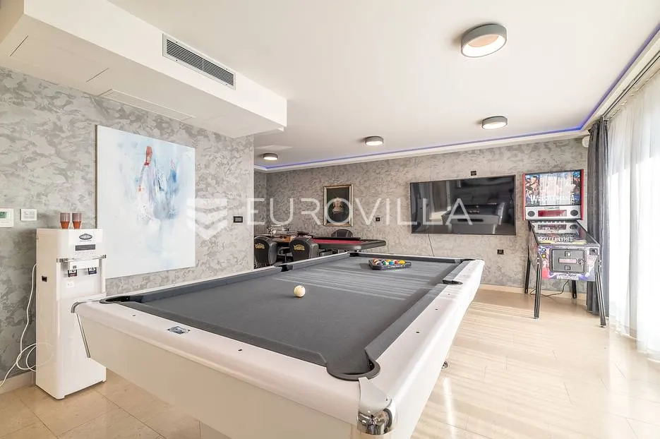 šestinski dol, luksuzna vila 370 m2 s bazenom na zemljištu 800 m2 - slika 4