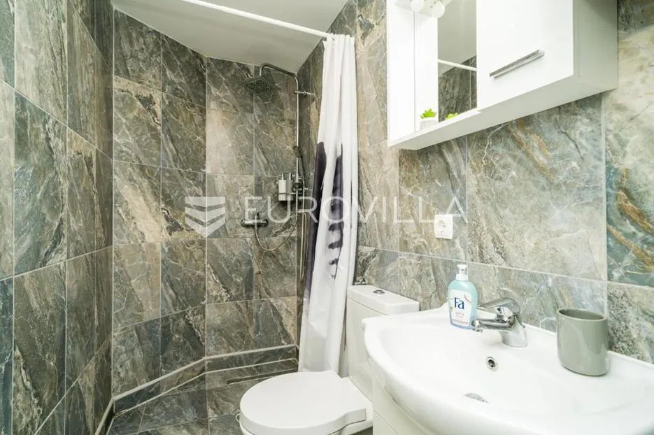 dubrovnik, stari grad, četri apartmana - slika 11