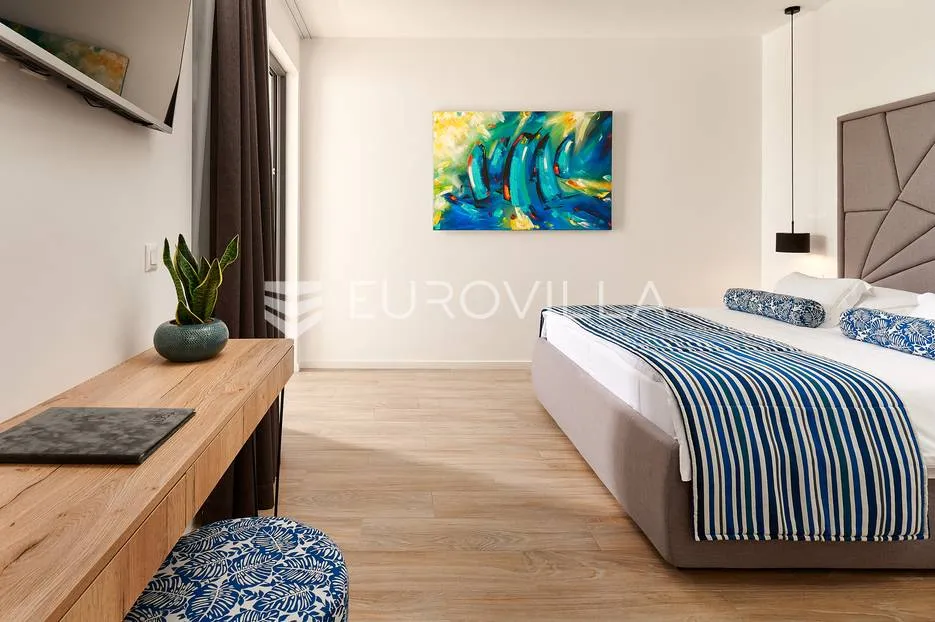 trogir - marina, luksuzna vila s bazenom i wellnessom - slika 35
