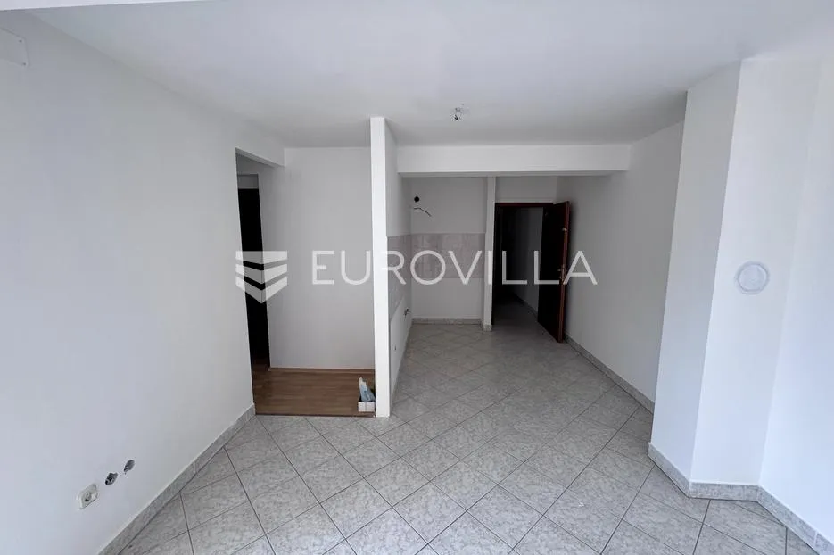 otok krk, njivice, četverosoban stan 79 m², terasa s pogledom na more - slika 3