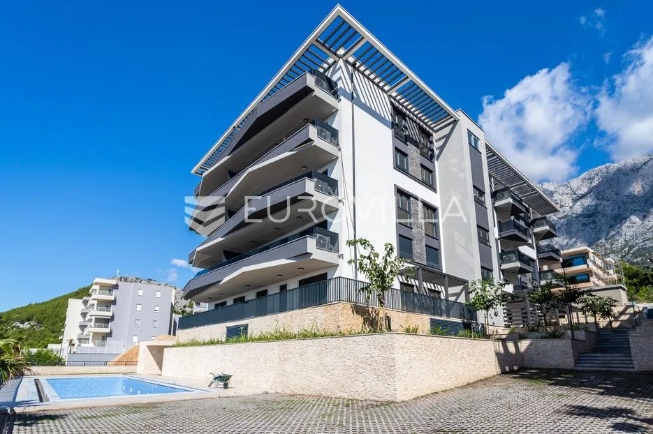 makarska, trosoban stan u luksuznom kompleksu zgrada s bazenom i pogledom na more - slika 11