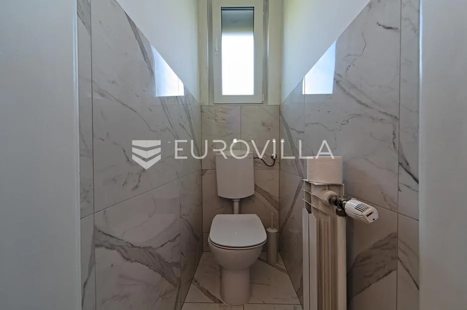 osijek, gornji grad, najam trosoban stan 90 m², novouređen na odličnoj lokaciji - slika 13