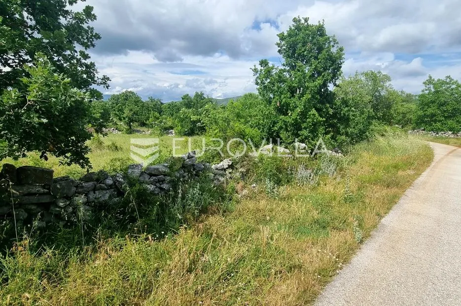 nacionalni park krka, građevinsko zemljište idealno za investiciju (10 000 m2) - slika 2