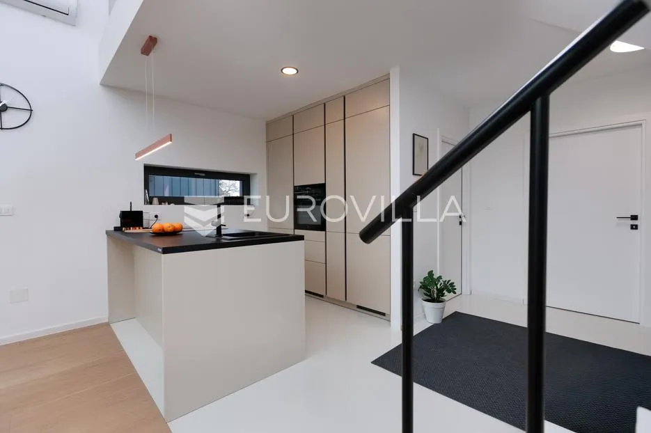 skrad, prekrasna novoizgrađena kuća 132 m², bazen - slika 6