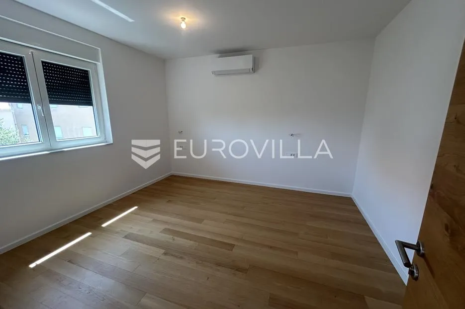 pag, mandre, trosoban stan 98 m² na 1. katu, novogradnja u blizini mora - slika 6