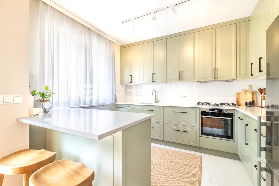 zagreb, vrapče, moderna obiteljska kuća 239,79 m², terasa, dvorište, parking - slika 6
