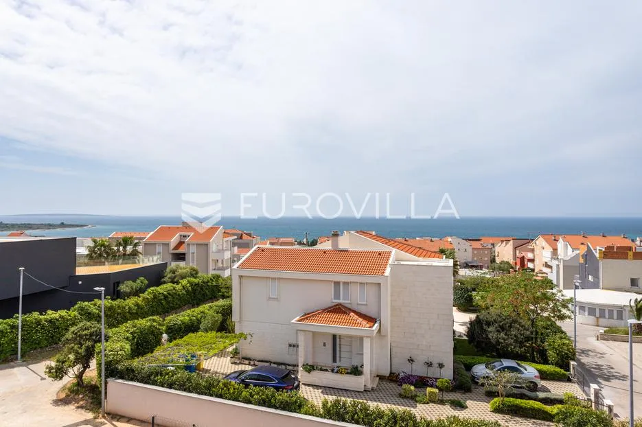 pag, novalja, dvoetažni stan s prekrasnom terasom, 153 m² - slika 5