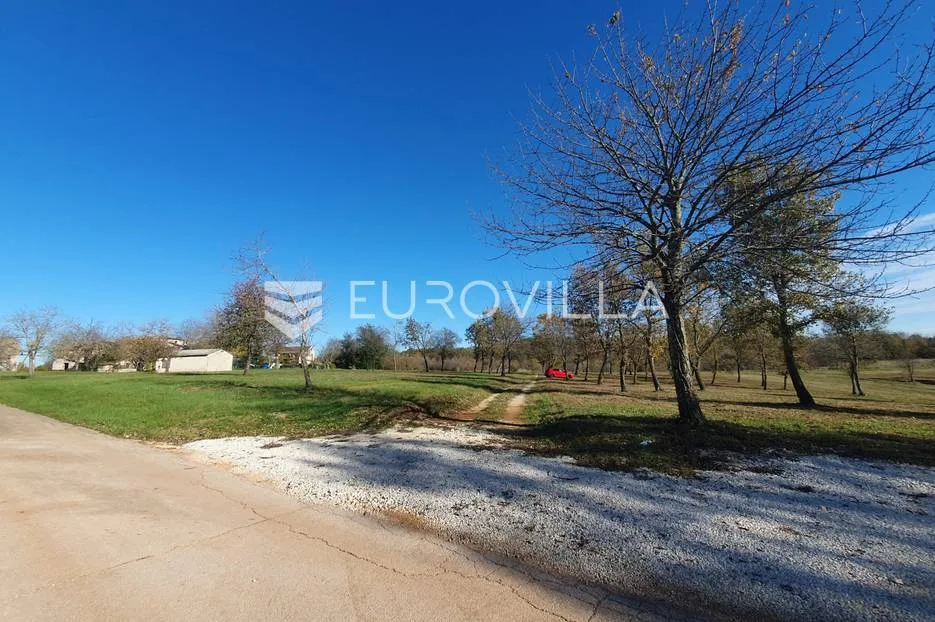 poreč, okolica - lijepo građevinsko zemljište nkp 832 m2 pravilnog oblika - slika 16