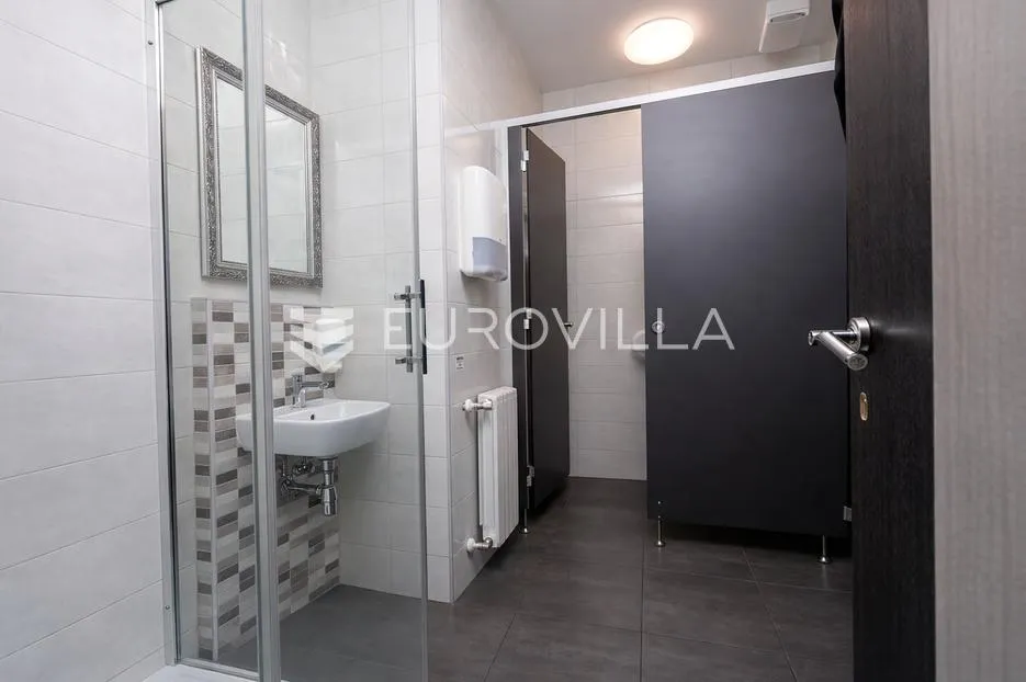 senj, investicijska prilika: potpuno opremljen 4* hotel na top lokaciji - slika 9