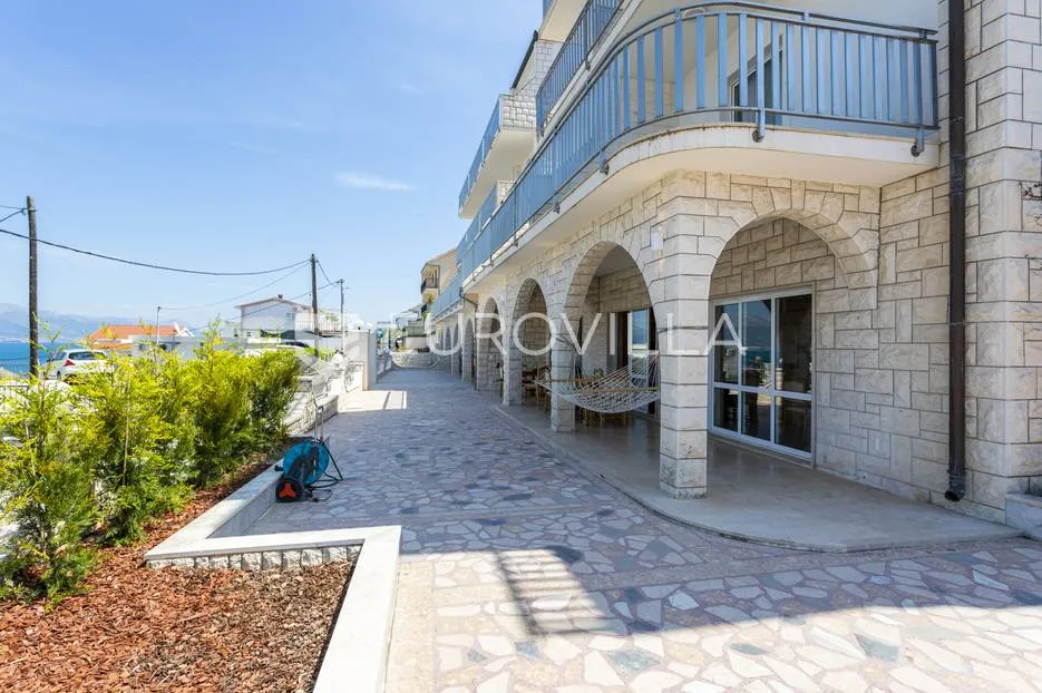 trogir, prekrasan hotel 2.408,84 m² sa pogledom na more - slika 4