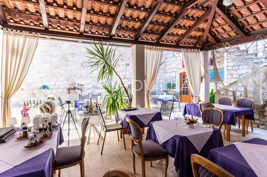 otok brač, kamena kuća s restoranom na vrhunskoj lokaciji - slika 25