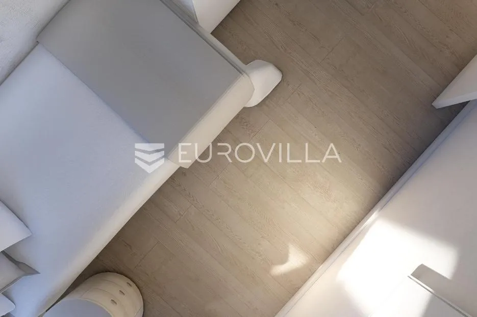 split, podstrana | trosoban penthouse s dvije terase - slika 11