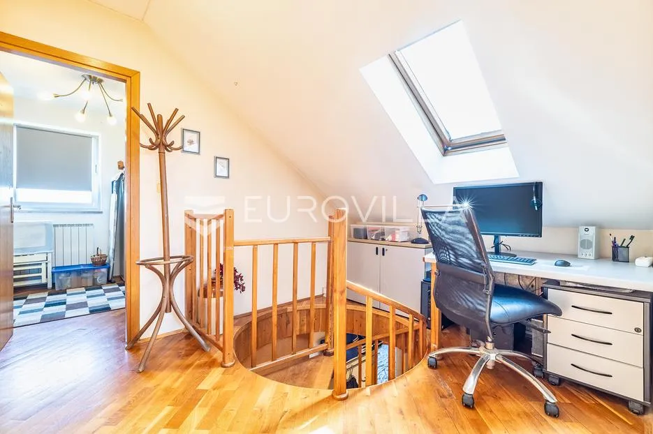 zaprešić, prekrasan dvoetažan četverosoban stan 88 m² - slika 7