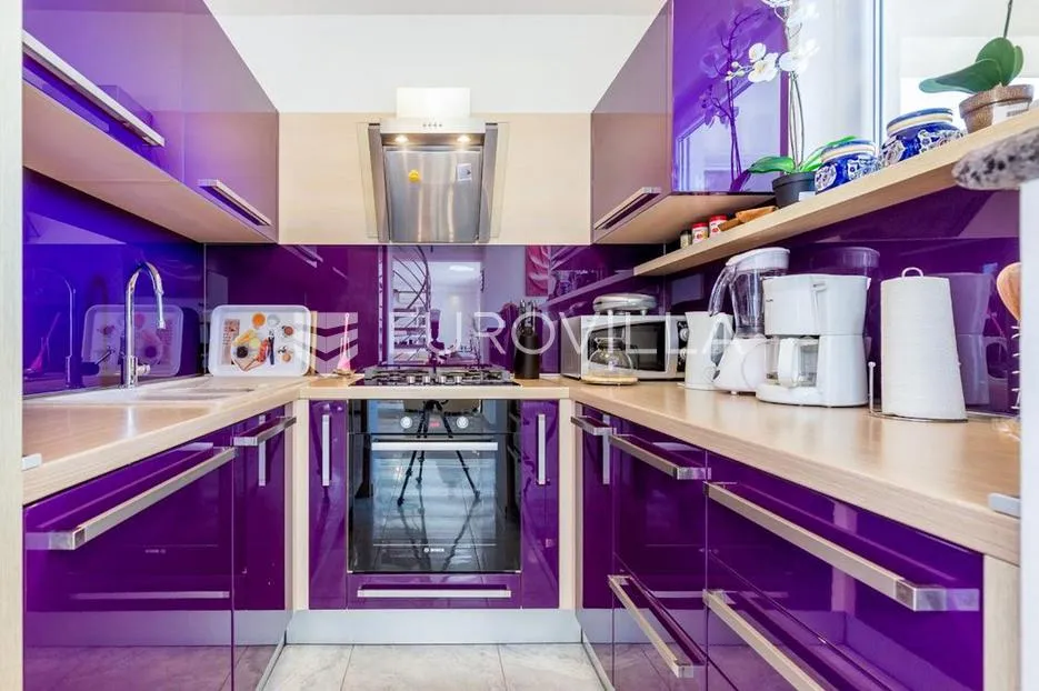 crikvenica, eksluzivni četverosbni penthouse nkp 145 m2 s parkingom - slika 13
