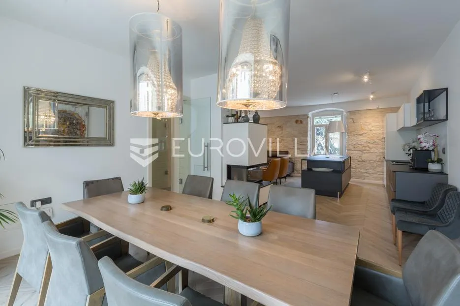 istra, pula, potpuno renovirana austrougarska villa u srcu pule - slika 2