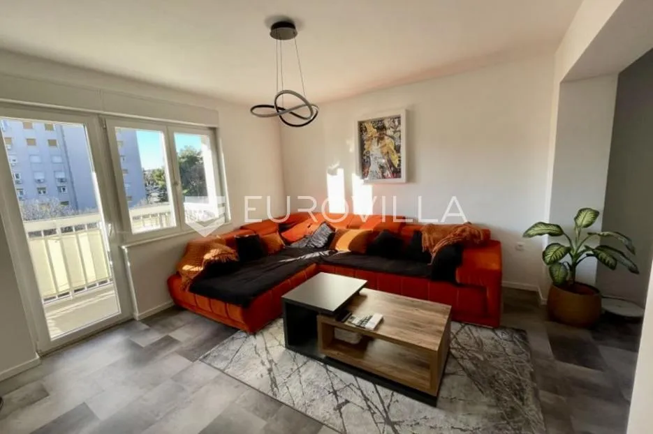 Rijeka, Gornja Vežica, 51 m² moderno uređen, balkon