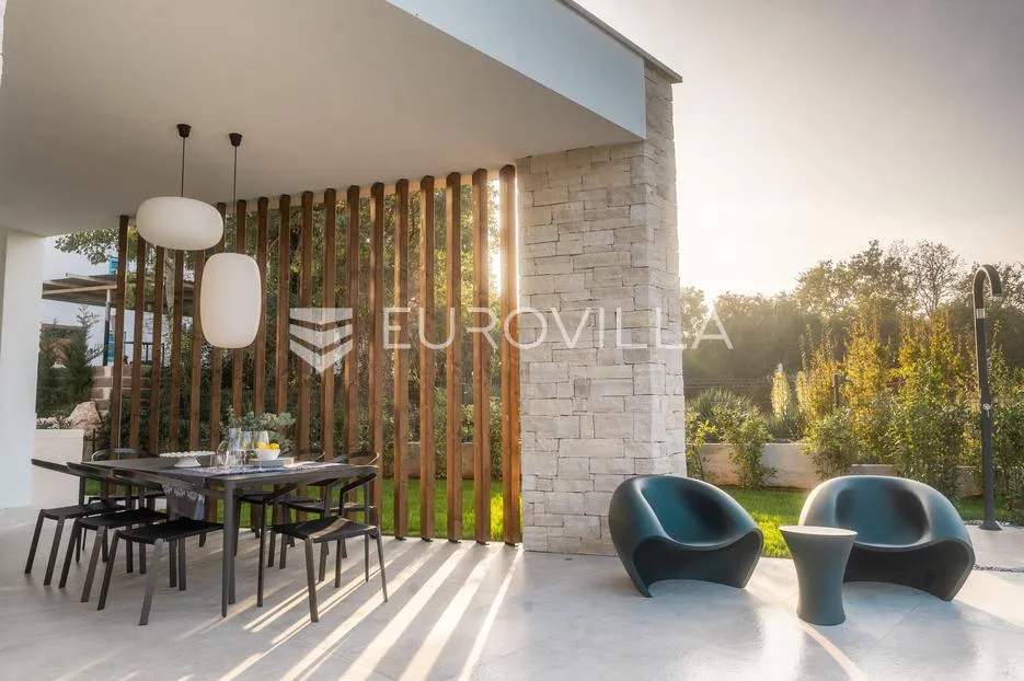 istra, poreč, vrhunska vila sa bazenom - slika 10