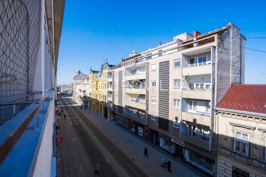 osijek, centar, iznajmljuje se dizajnerski stan površine 40 m² - slika 15