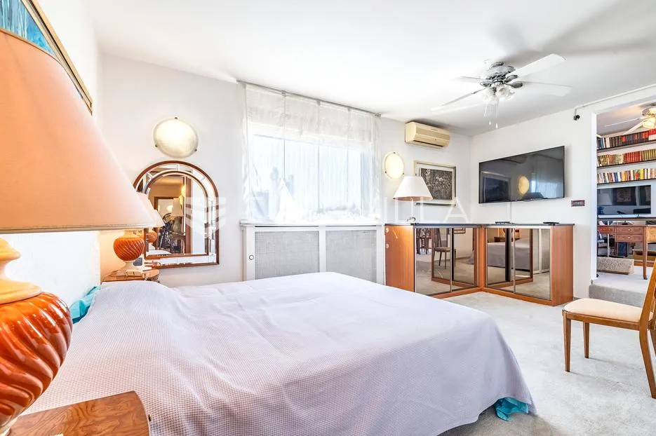 zagreb, cvjetni trg, luksuzan dvosoban penthouse 90 m² s terasom 50 m² - slika 9