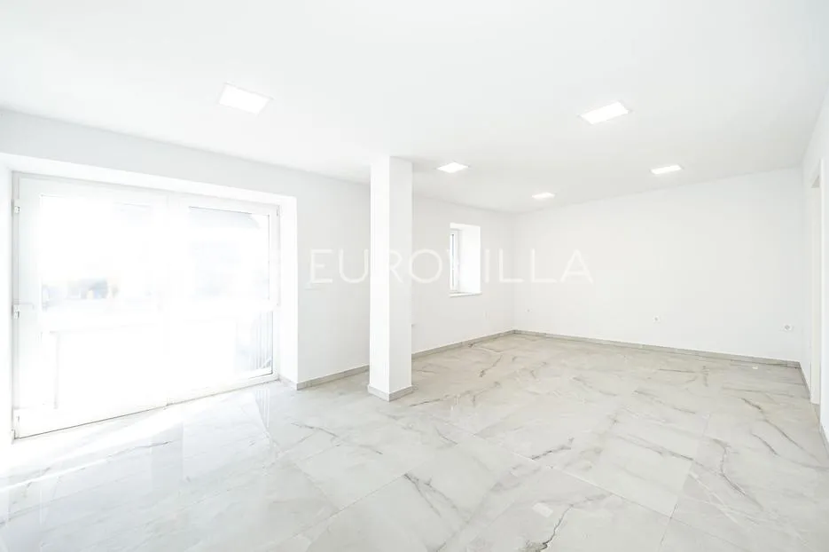 zaprešić, centar, četverosoban stan 160 m² s 4 parkirna mjesta, novogradnja - slika 13