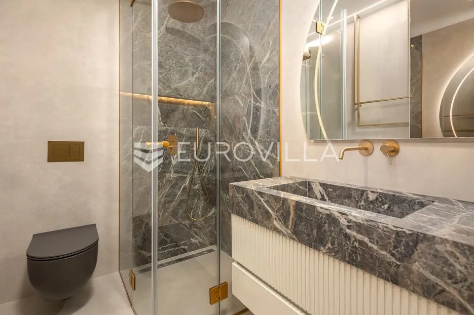opatija, luksuzan četverosoban stan s pogledom na more 138 m² - slika 13