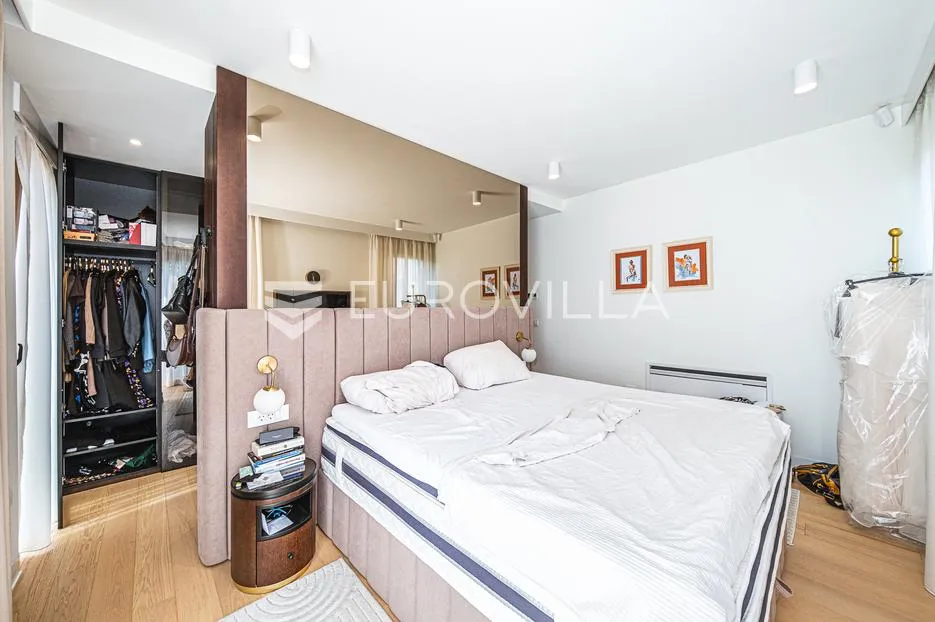 zagreb, zelengaj, trosobni luksuzni stan u urabnoj vili, 200 m² - slika 14