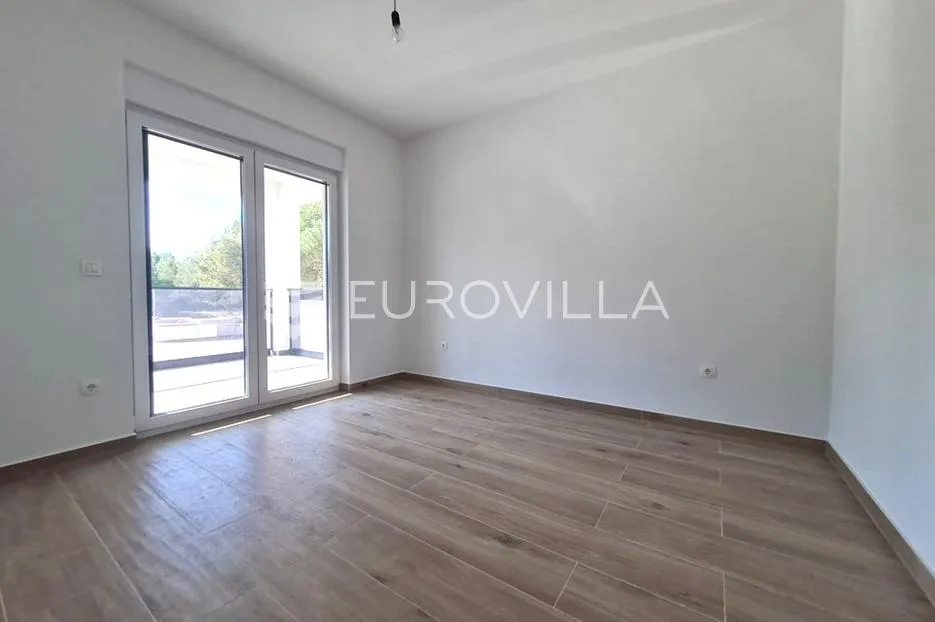 vir, luksuzan apartman u prizemlju s vrtom i pogledom na more - slika 31