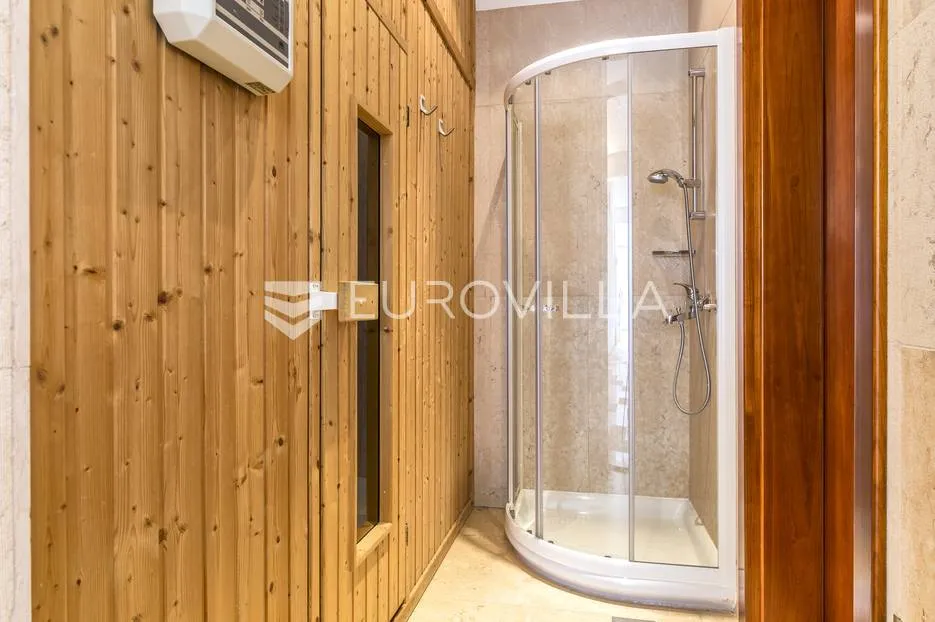 zagreb, mlinovi, luksuzna vila 860 m² na zemljištu 2600 m² - slika 24