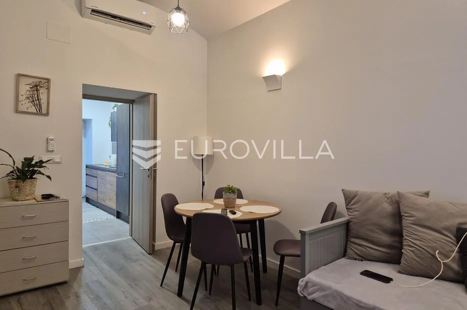 Zagreb, Šenoina, dvosoban stan 42 m²