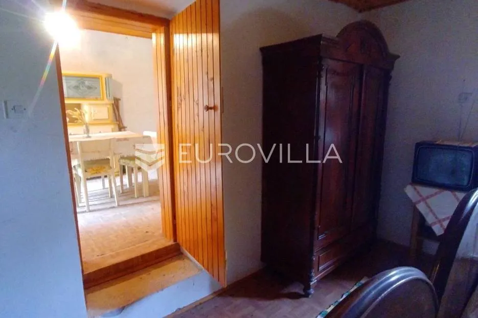vodnjan, velika stancija na osami od 6390 m2 - slika 12