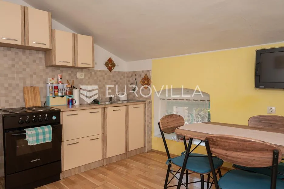 rijeka, centar, uređen trosoban stan 52 m² u blizini svih sadržaja - slika 10