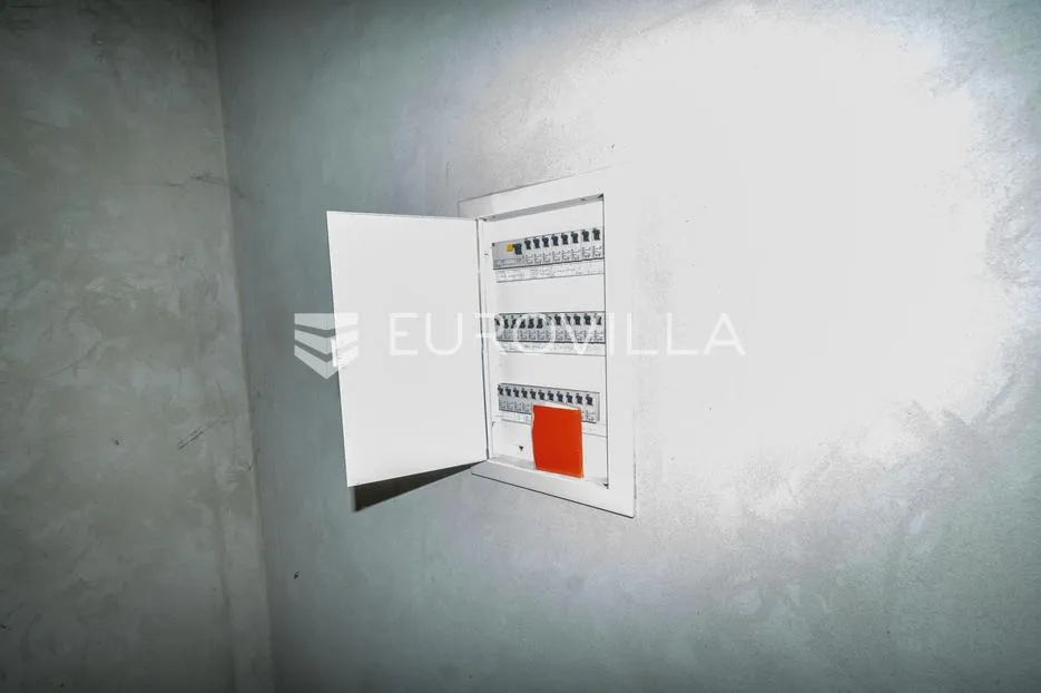 satnica đakovačka, 2 kuće 300 m² i 146 m², odlična investicija - slika 19