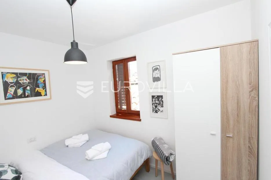 istra, rovinj, renoviran stan 59m2 s dvije spavaće sobe u samom centru grada + tavan - slika 13