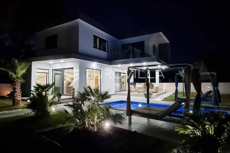 istra, svetvinčenat, moderna vila nkp 160 m2 s bazenom okružena zelenilom u mirnom naselju - slika 13