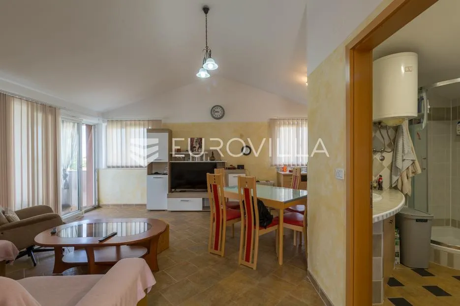 istra, vodnjan prilika za investiciju, apartmanska kuća podijeljena na dvije stambene jedinice - slika 14