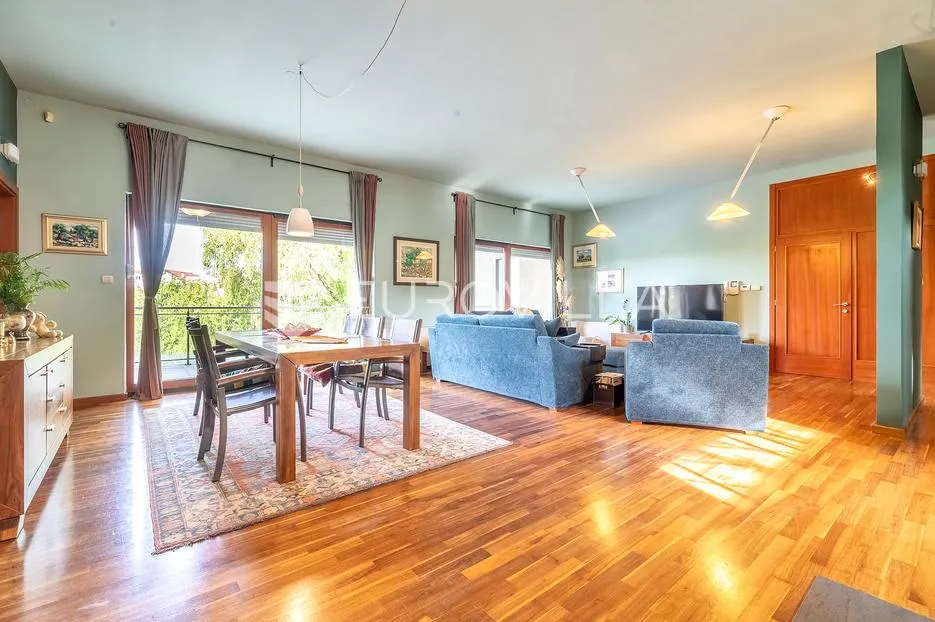 zagreb, granešinski novaki, obiteljska vila s bazenom, 1000 m2 - slika 2