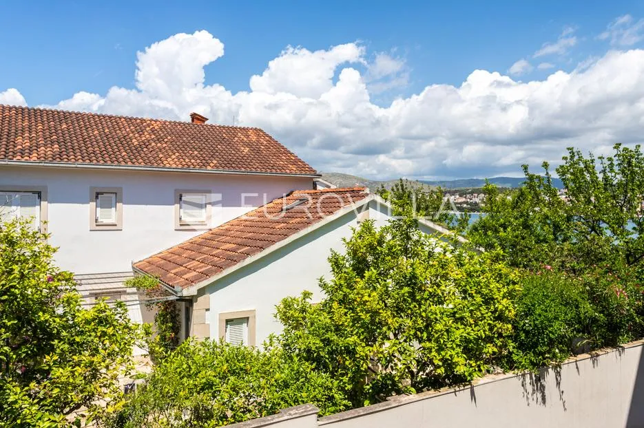 čiovo, okrug gornji, dvosoban stan, prvi red do mora - slika 14